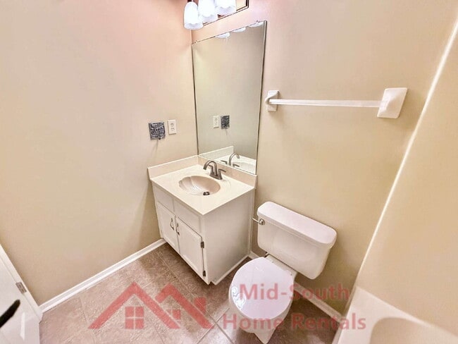 Building Photo - 8339 Honey Dew Cove