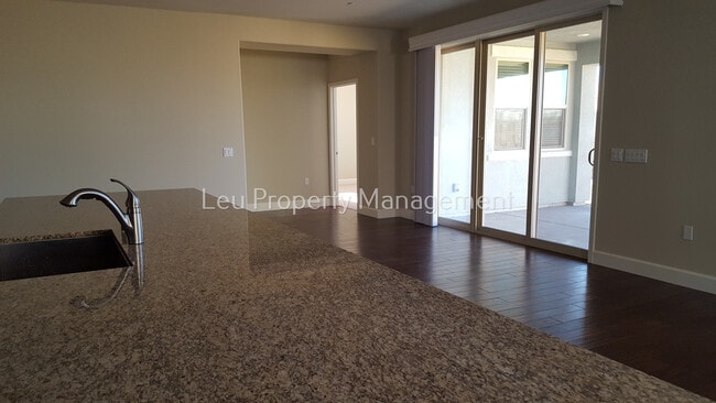 Building Photo - 5074 Sycamore Canyon Dr