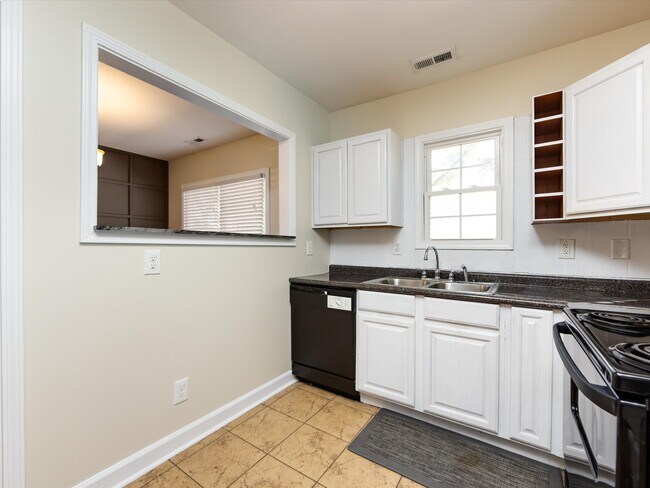 Building Photo - 1324 Bethel Rd