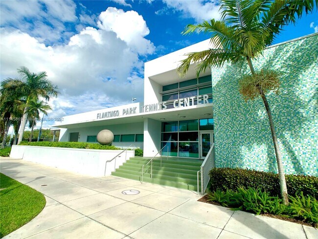 Building Photo - 1025 Alton Rd