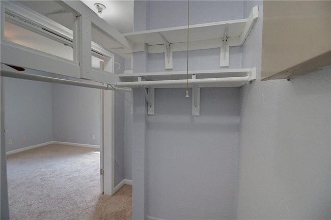 Building Photo - 8115 Claremont Dr