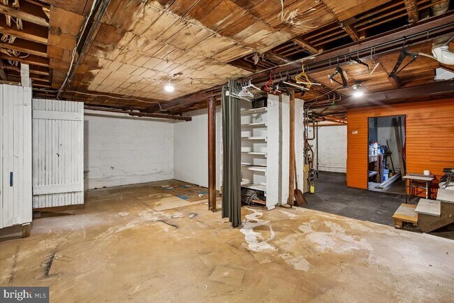 Building Photo - 4602 De Russey Pkwy