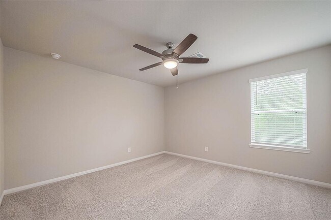 Building Photo - 2373 Tavo Trails Dr