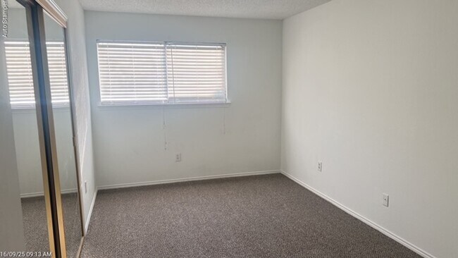 Building Photo - 1419 Palmnold Cir W