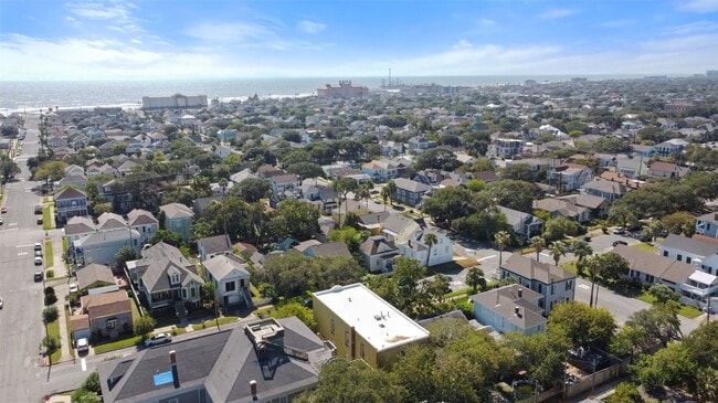 Building Photo - 1614 Avenue K