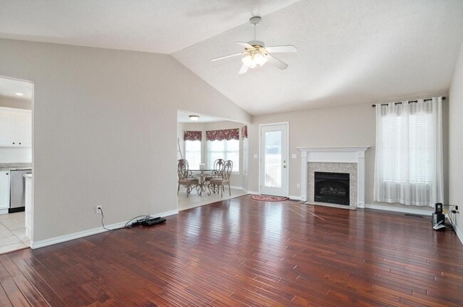 Building Photo - 3891 S Hillsdale Ave