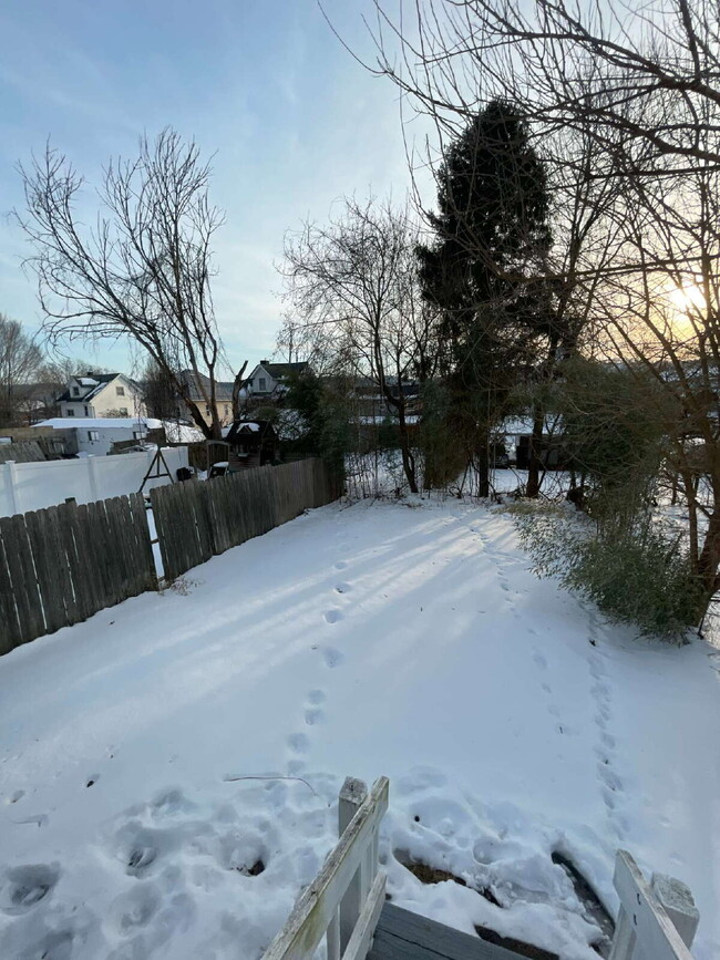 Building Photo - 618 Penn Ave