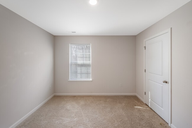 Building Photo - 182 Water Wheel Rd