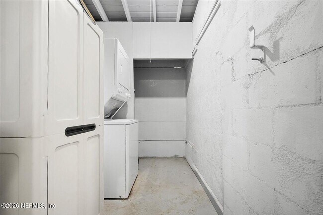 Building Photo - 6601 Cleveland Rd