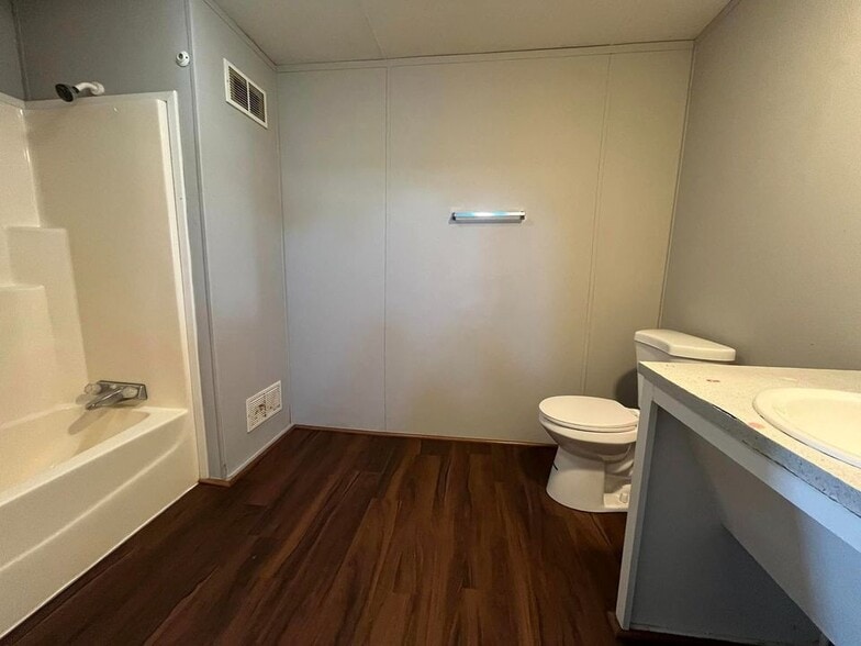 Building Photo - 3510 N 9th St