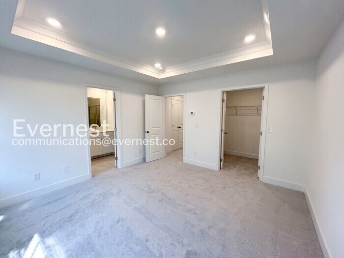 Building Photo - 2535 Superus Ct