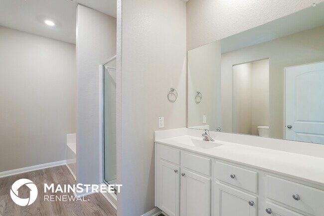 Building Photo - 28049 Irving Dr