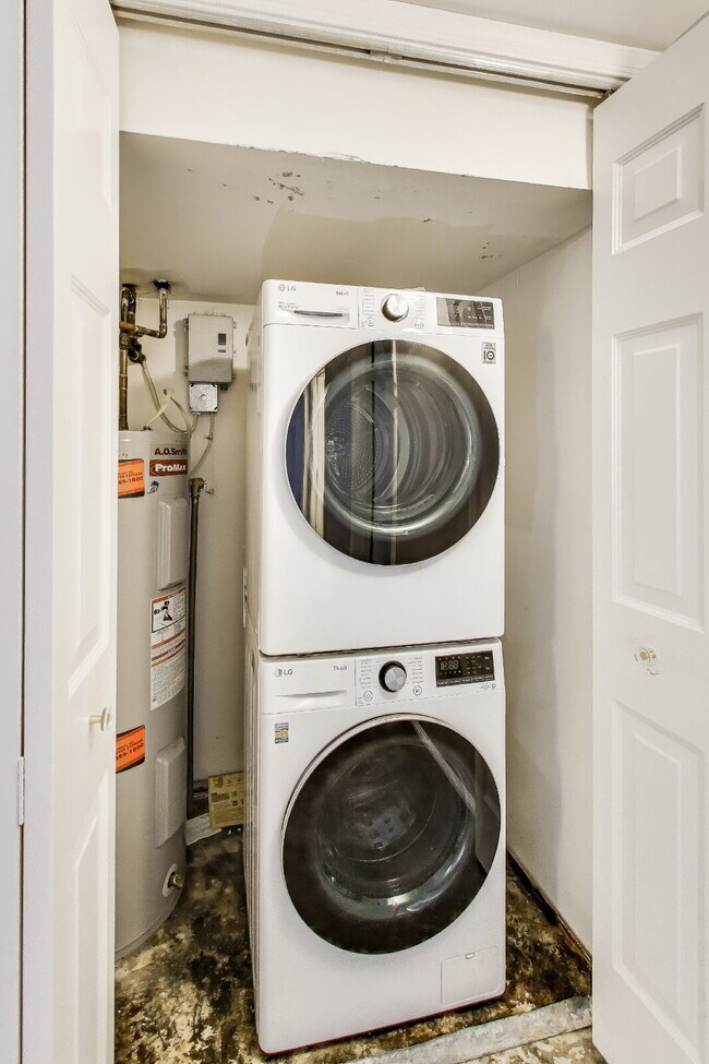 Building Photo - 7721 Tremayne Pl