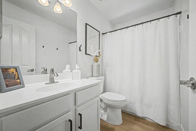 Building Photo - 15923 W Marconi Ave