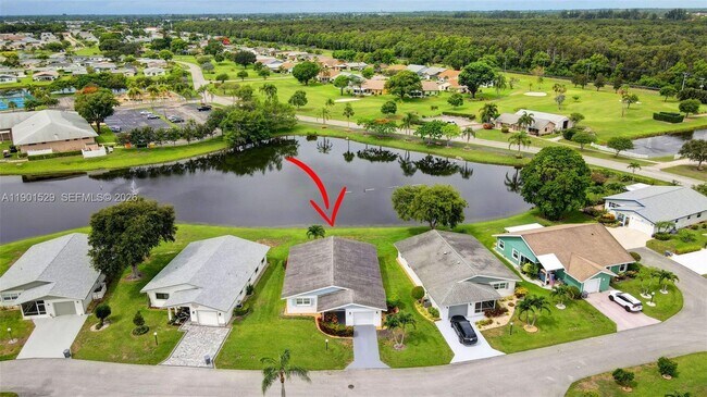 Building Photo - 3810 Rowena Cir