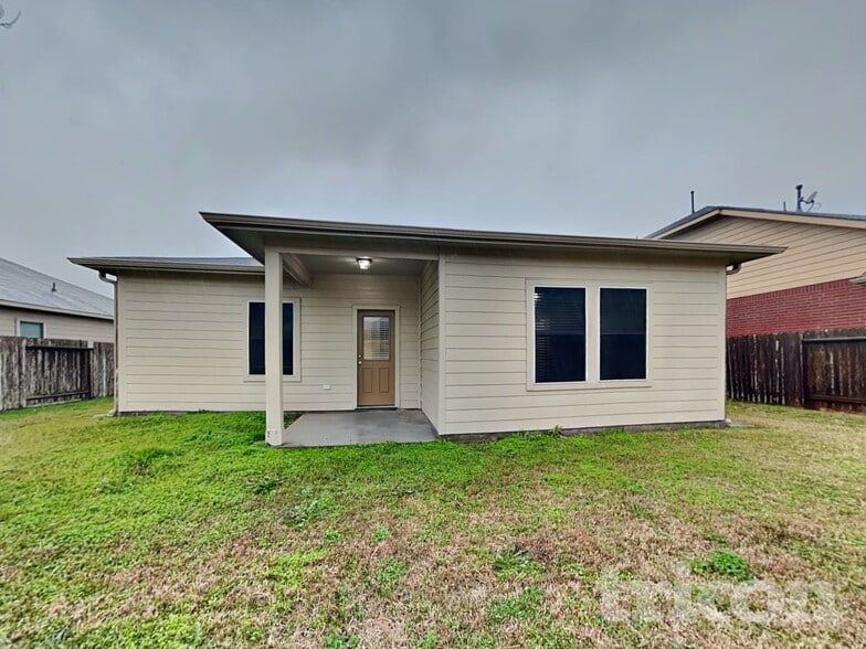 Building Photo - 130 Sacajewa Dr