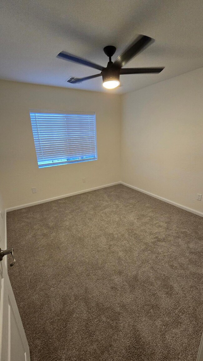 Building Photo - 11439 W Ashley Chantil Dr