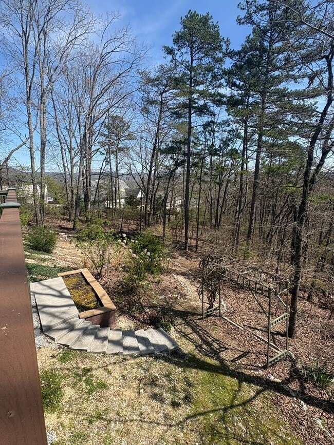 Building Photo - 4 Bedroom 3 Bath House