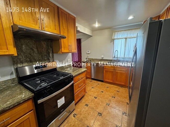 Building Photo - 1473 148th Ave