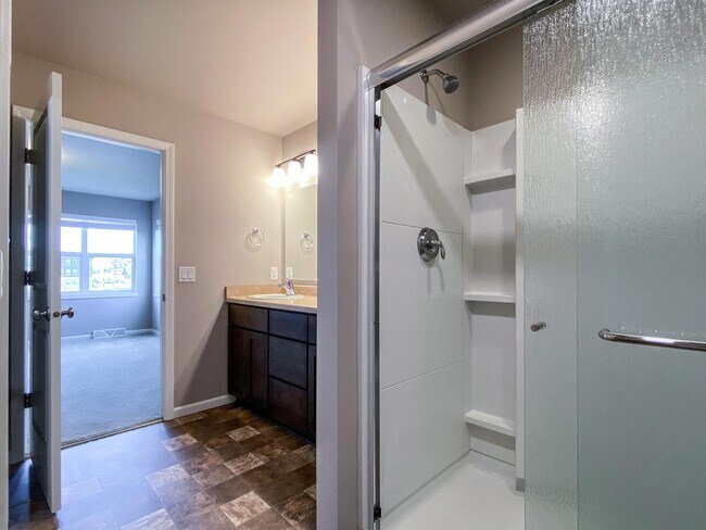 Building Photo - 9626 Sweet Autumn Dr