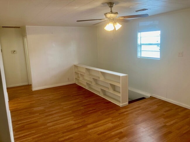 Building Photo - 6927 Avenue O