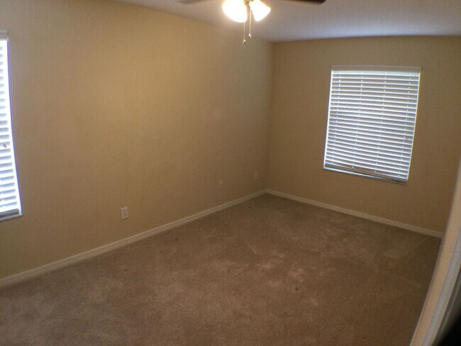 Building Photo - WELL MAINTAINED 4 BDRM 3.5 BATH HOME LOCATED IN EAST PARK/LAKE NONA