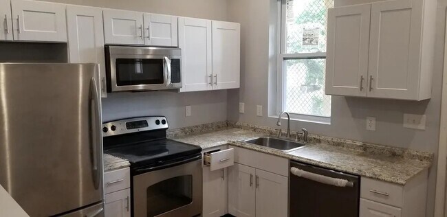 Building Photo - The Adams Apartments