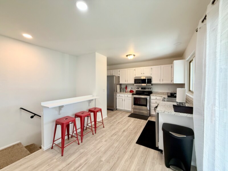 Building Photo - 2708 W 98th Dr