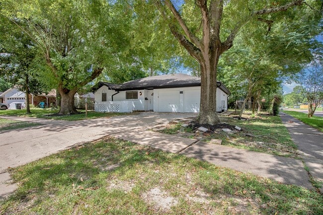 Building Photo - 802 Wavecrest Ln