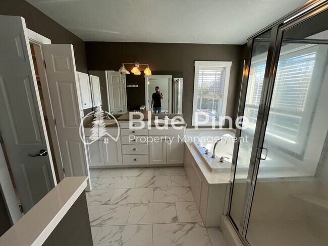 Building Photo - 157 Leesburg Ln