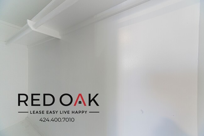 Building Photo - 8444 Stewart and Gray Rd