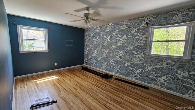 Building Photo - 72 Schriever Ln