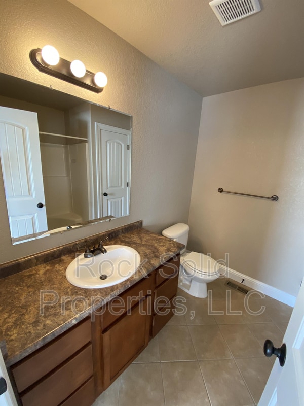 Building Photo - 6971 Boot Strap Ct