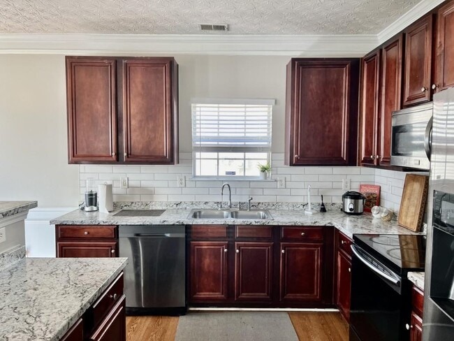 Building Photo - 11157 Aliyah Dr