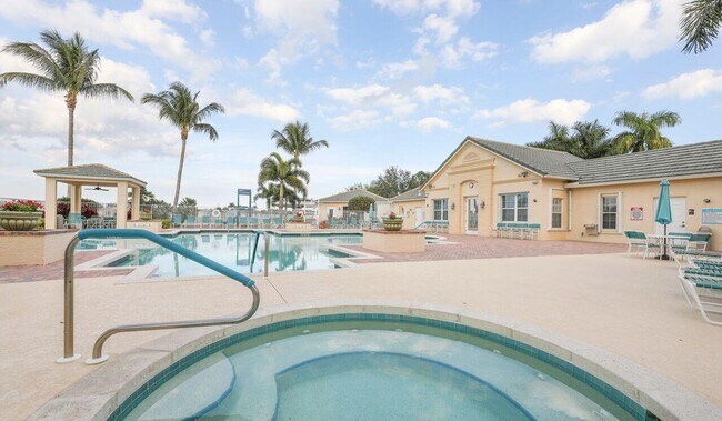Building Photo - 732 SW Rocky Bayou Terrace