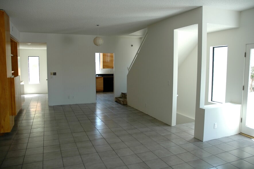 Living Room - Dining Room - 3675 Keystone Ave