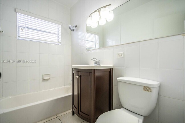 Building Photo - 400-481 81st St