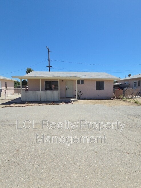 Building Photo - 44085 Palm Ave