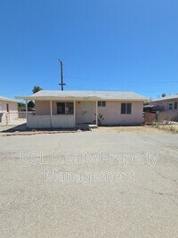 Building Photo - 44085 Palm Ave