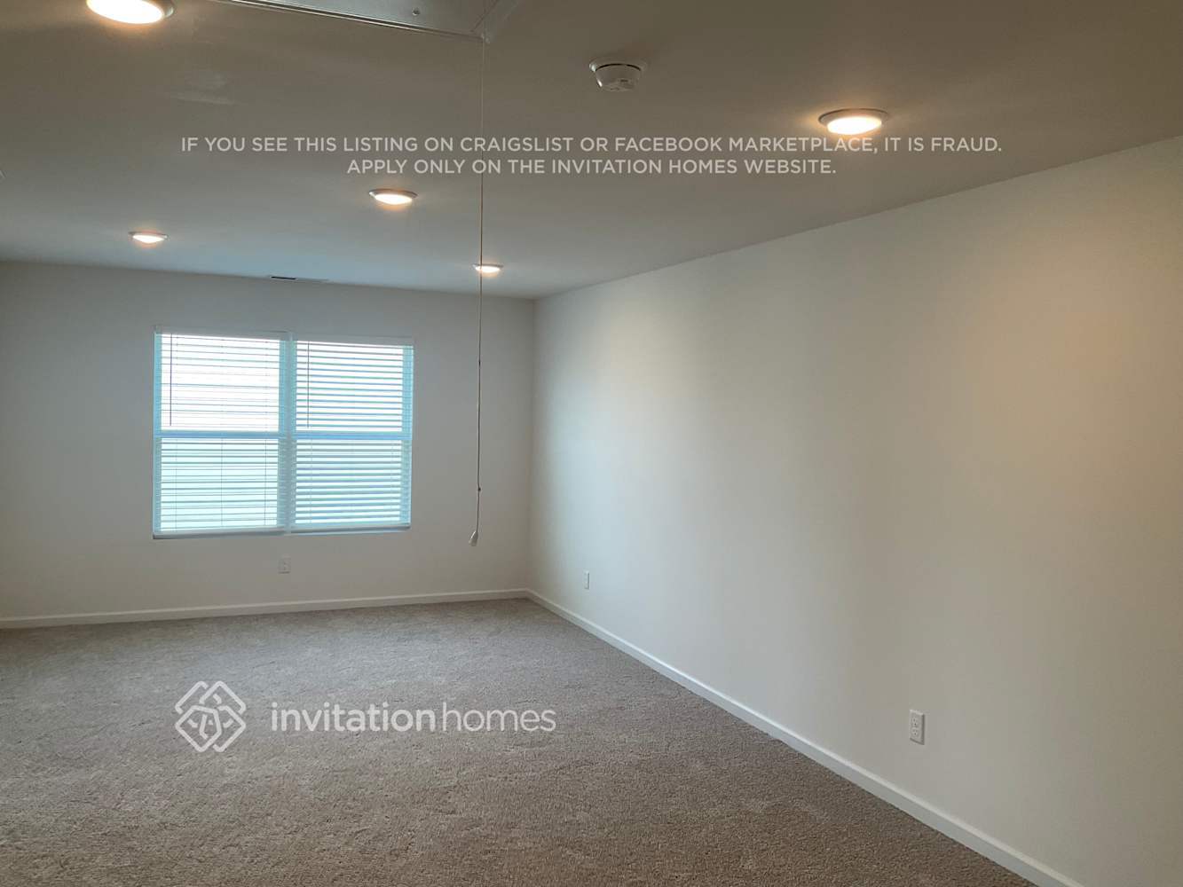 Building Photo - 3800 Lantern Ln