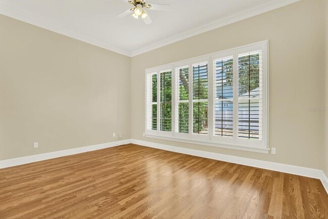 Building Photo - 4518 W Woodmere Rd