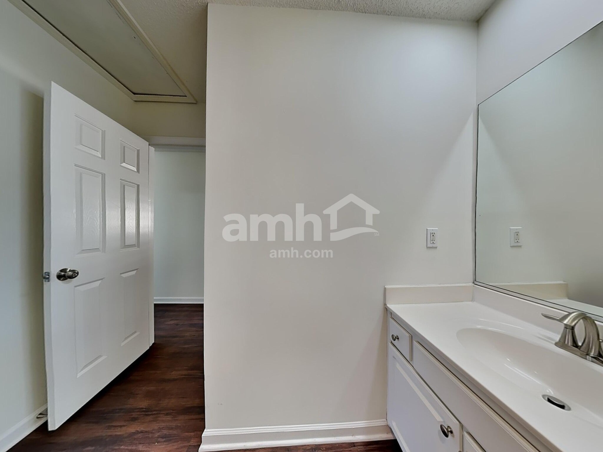 Building Photo - 137 Charlotte Ct