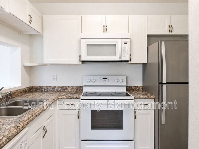 Building Photo - 5214 Via Hacienda Cir