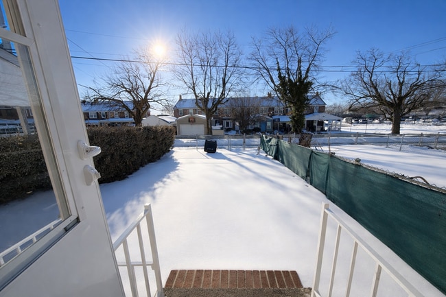 Building Photo - Well-Maintained 4BR Townhome in Prime Baltimore Location