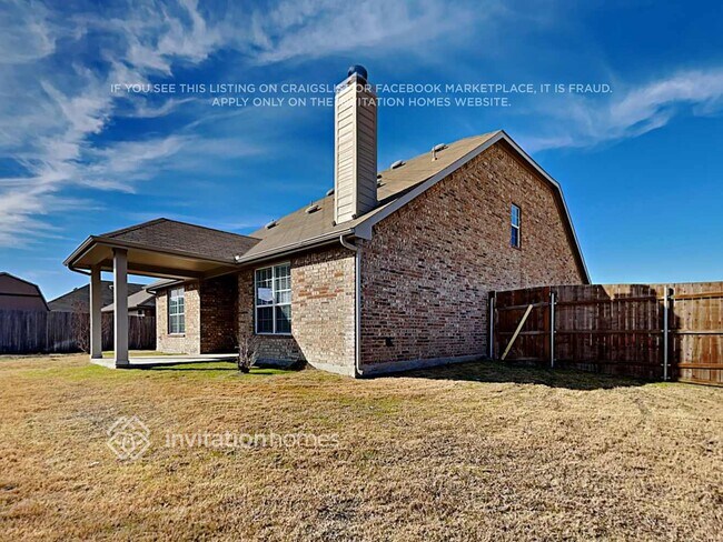 Building Photo - 224 Stable Dr