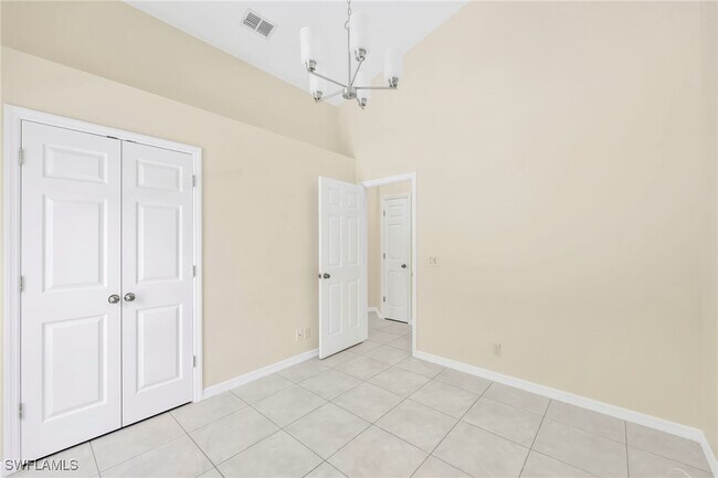 Building Photo - 15015 Savannah Dr