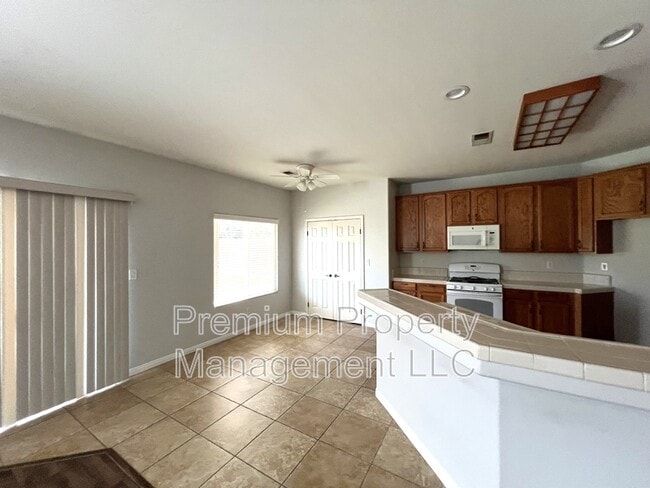 Building Photo - 1003 Duxbury Ct
