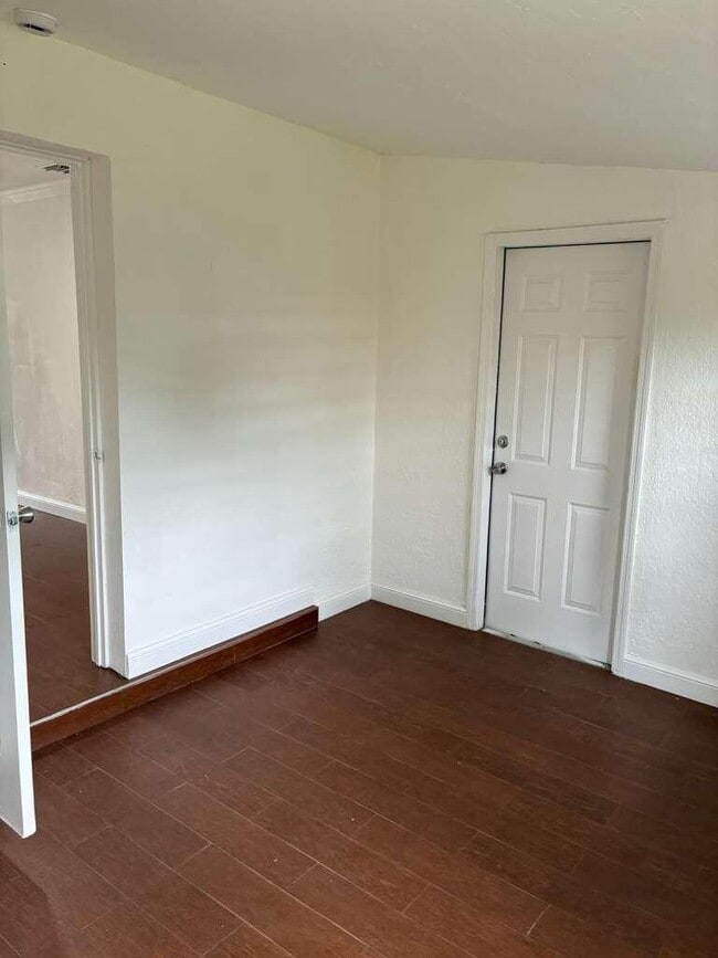 Building Photo - 1741 NW 27th Ave