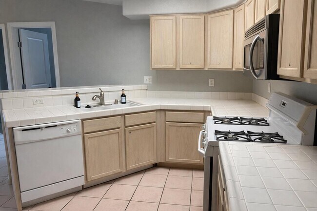 Building Photo - 2259 Bridle Wreath Ln
