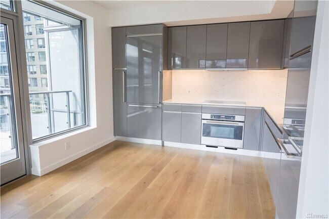 Building Photo - 1Bd/1Ba Seattle Condo